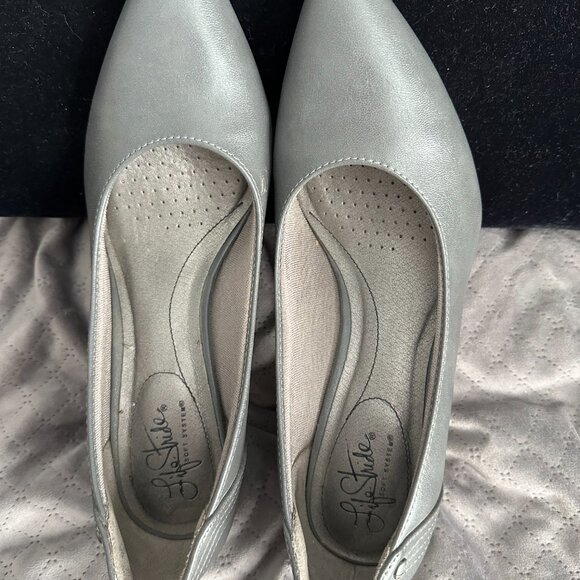 LifeStride Soft System Grey Heels Women’s 8.5 Comfort 2.5–3” Lightly Used - Picture 2 of 6